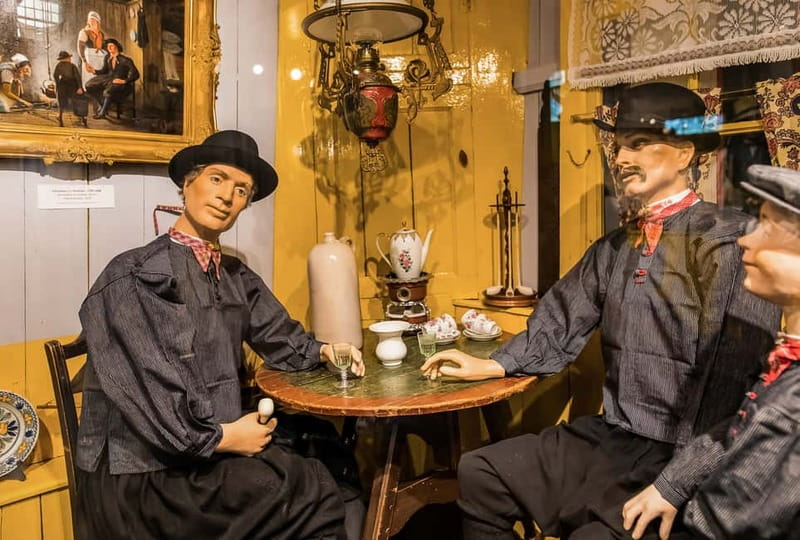 From Amsterdam: Zaanse Schans, Volendam, and Marken Day Trip - What to bring and how to manage the schedule