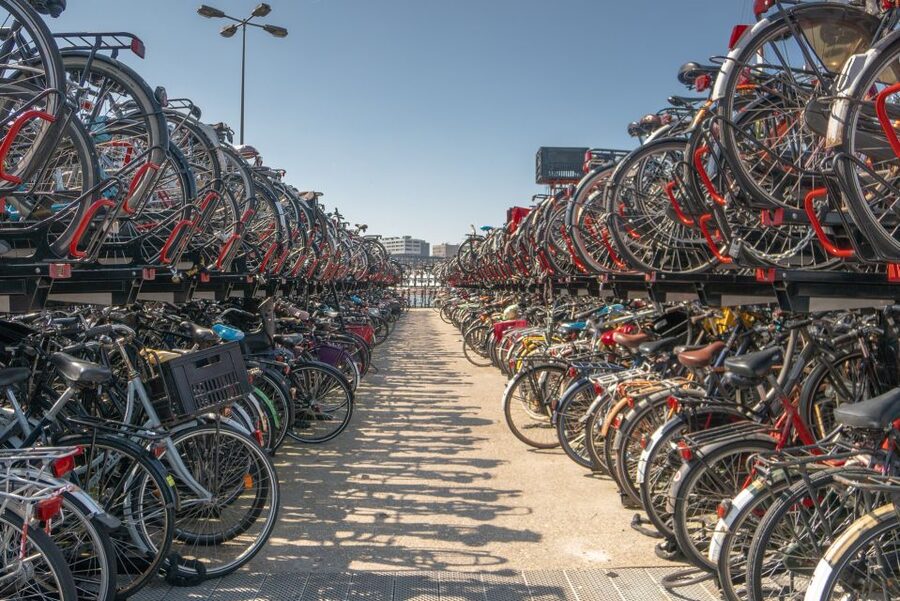 From Brussels: Day Trip to Amsterdam with Canal Boat Cruise - Dam Square and the old center