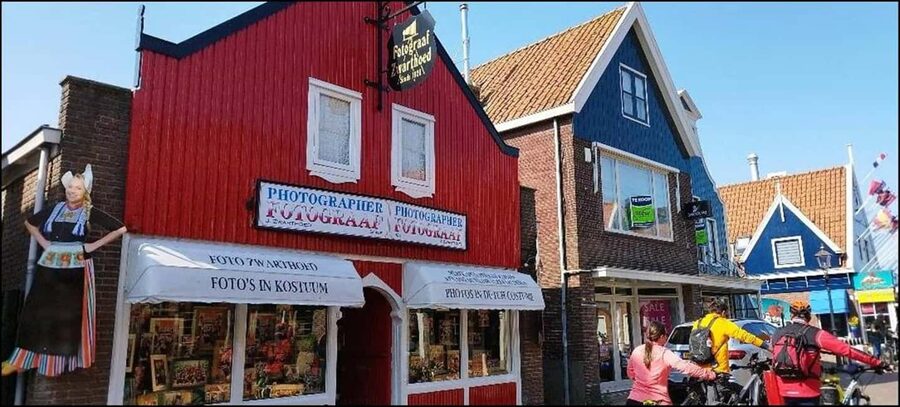 Full-day excursion to Edam, Volendam, and Marken - Three North Holland villages in one long day