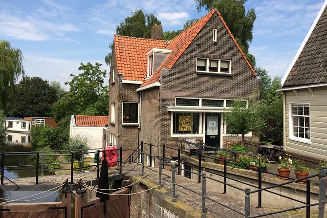 Full-Day Private Guided Countryside Tour from Amsterdam by Bike - Dairy farms and the working side of Waterland