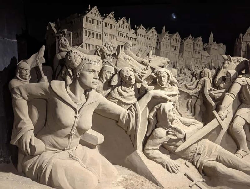 Garderen: Sandsculpture Exhibition Entry Ticket - Landmarks beside ordinary life