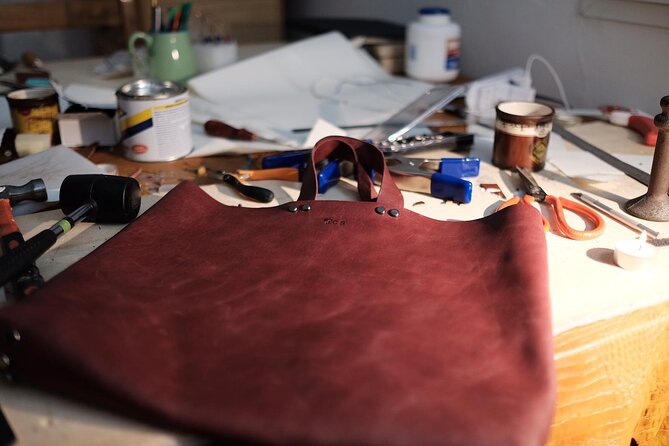 Genuine Leather Tote Bag Workshop in Leiden - Arriving at Middelstegracht 89J in Leiden