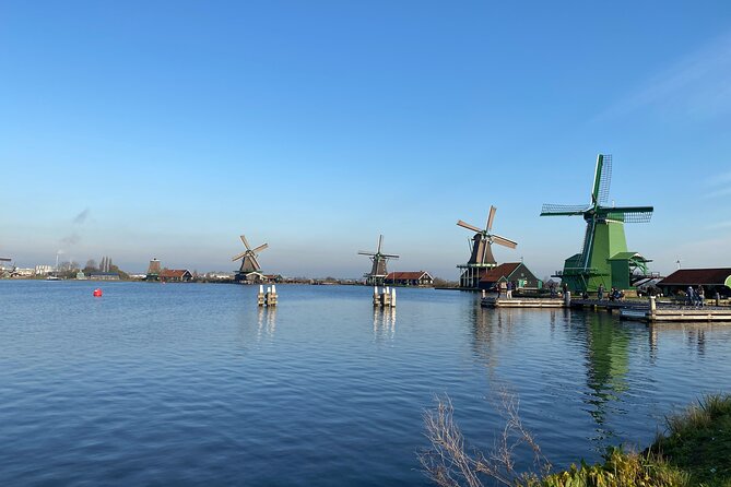 Giethoorn, Afsluitdijk, Zaanse Schans Day Tour Incl Hotel Pick Up - A comfortable ride from Amsterdam
