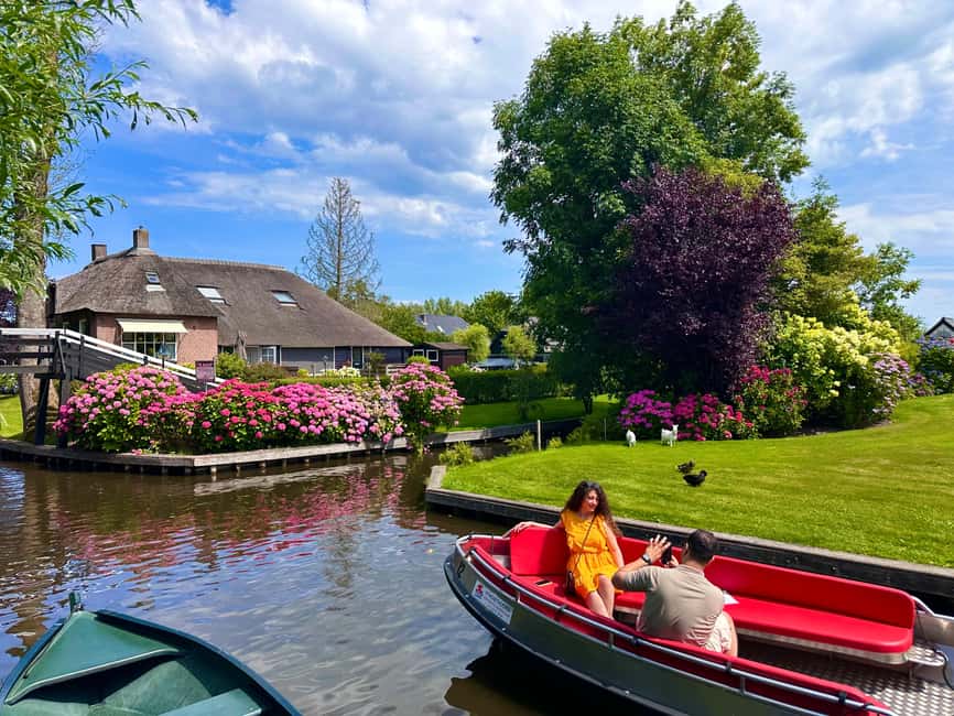 Giethoorn: Round trip from Amsterdam optional guided cruise - Making good use of the 10:20 AM to 2:30 PM window