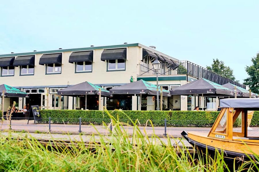 Giethoorn: Sightseeing Boat Tour - Practical limits to know before you book