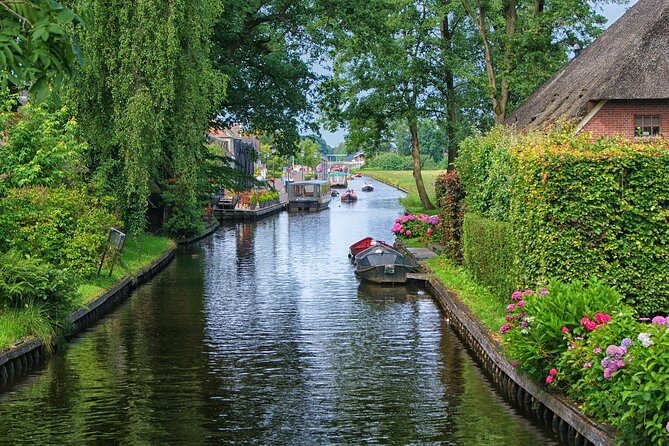 Giethoorn Small-Group Tour from Amsterdam (Max. 8 People) - Key points to know before you book