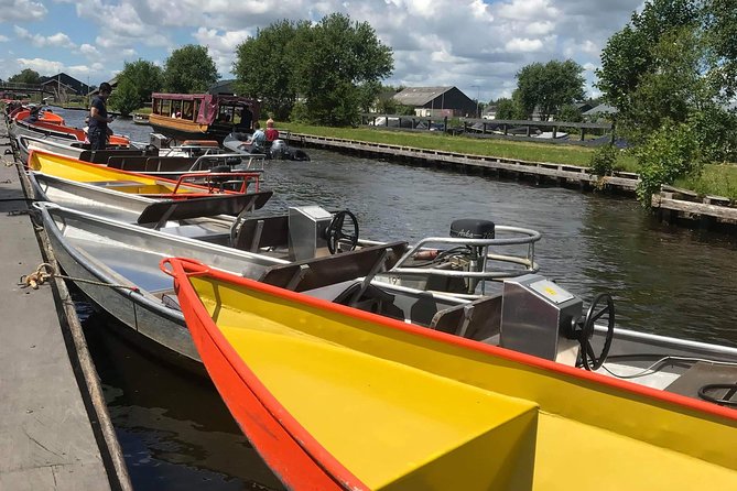 Giethoorn, Zaanse Schans Windmills Guided Day Trip from Amsterdam - Who will get the most from this day trip