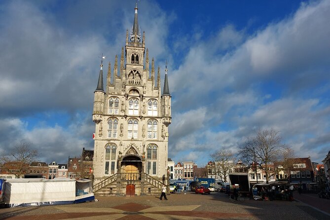 Gouda Cheese and Delft Blue: Full-Day Private Tour - Delft’s Markt, churches, and old brewing quarter