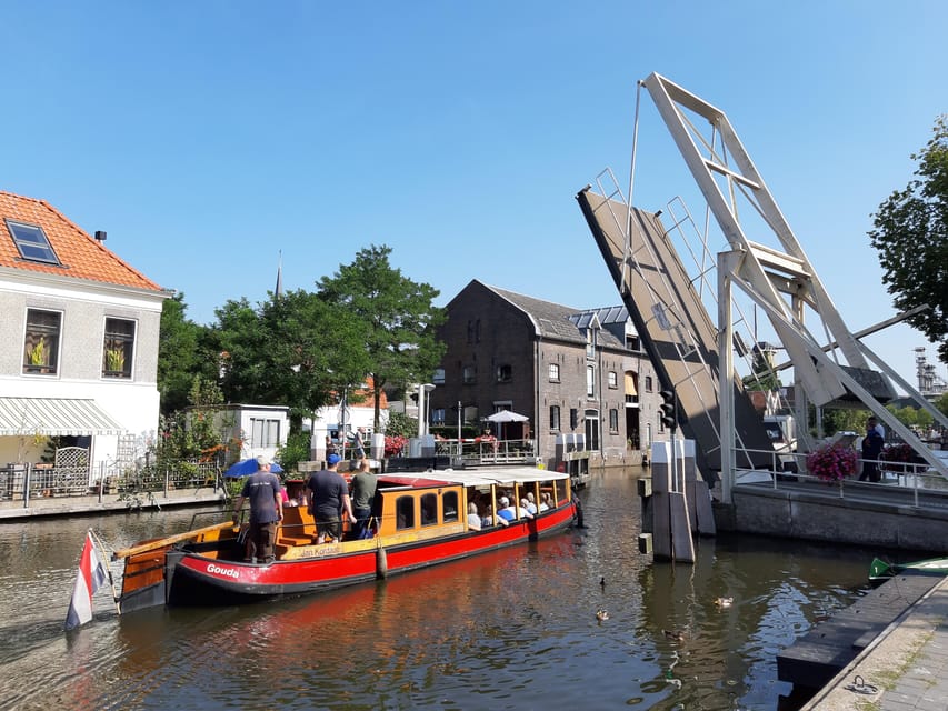 Gouda: Historical Canal Cruise - Riding the Jan Salie or Jan Kordaat