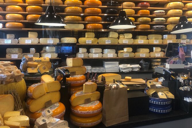 Gouda, Witches & Cheese - Private Day Tour - Cheese farm or cheese experience