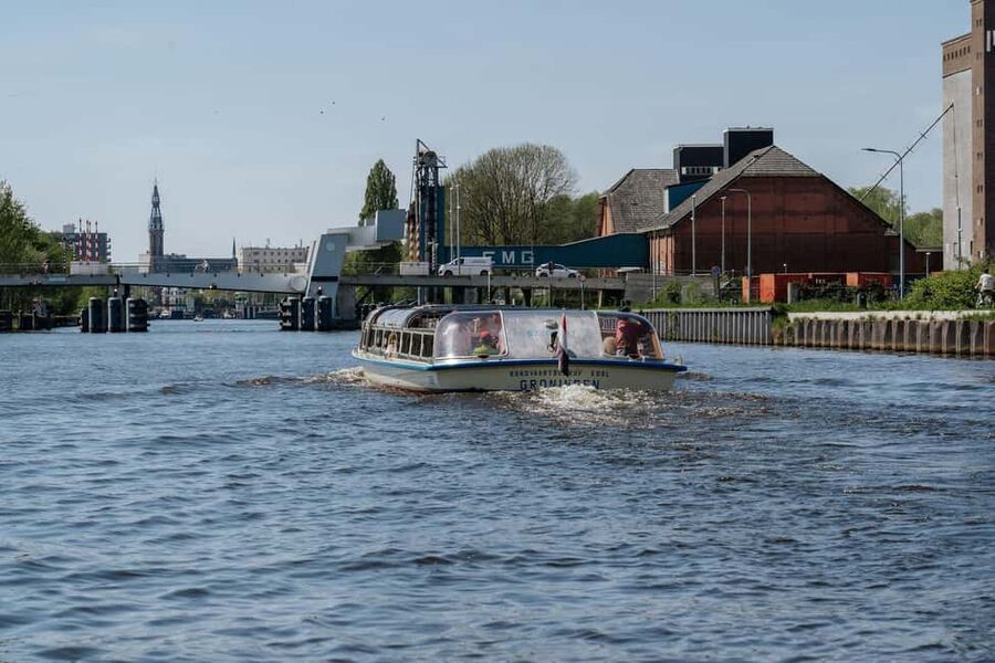 Groningen: City Canal Cruise - Who will get the most from this cruise