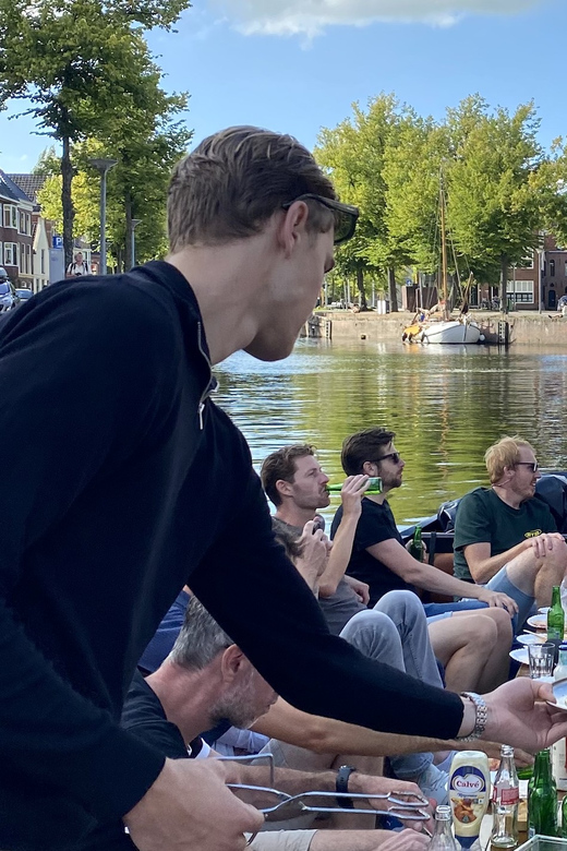 Groningen: City canal cruise (with unlimited drinks) - Key points to know before booking