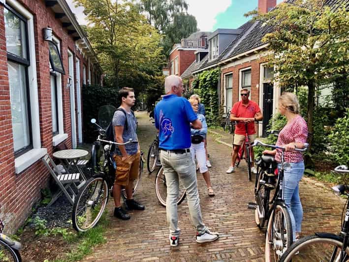 Groningen: City Highlights Bike Tour - Key points at a glance