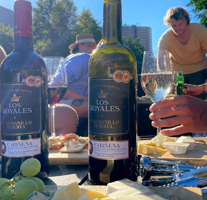 Groningen: Evening Cheese and Wine cruise - Timing, weather, and getting aboard