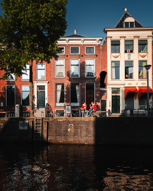 Groningen: Informative city canal cruise + drinks & cookies - The first part of the cruise: getting oriented