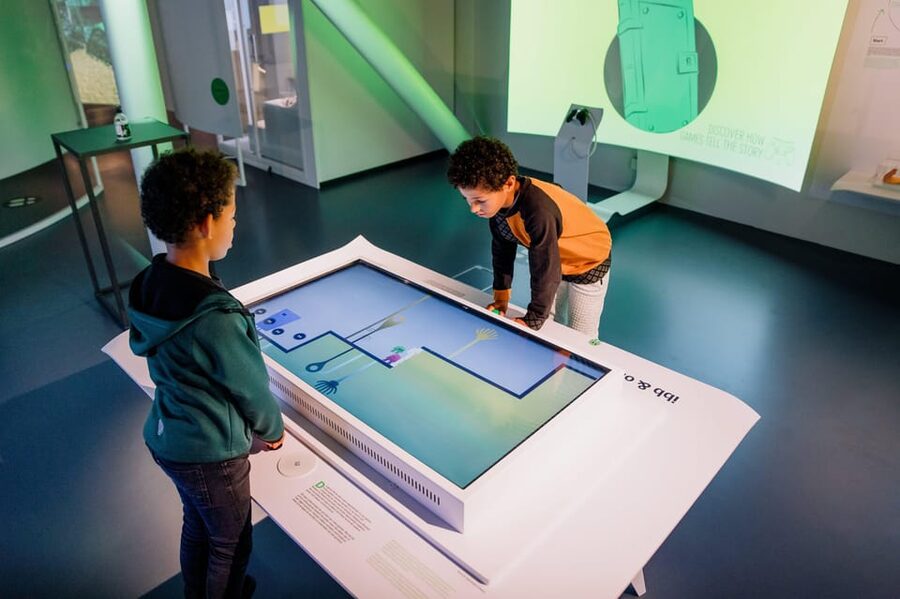 Groningen: Storyworld Museum at Forum Groningen - Making your own cartoon, stop-motion video, or game