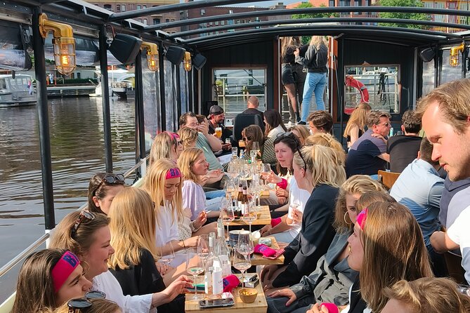 Groningen: Terrace Boat Experience with a Cozy Bar: 1 hour - A floating terrace rather than a traditional canal tour