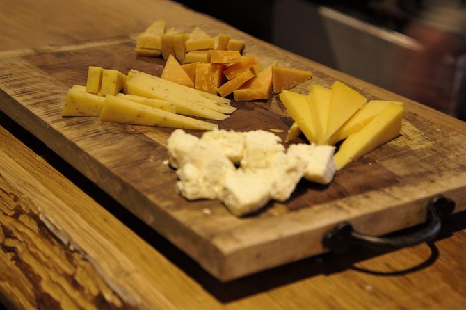 Guided Food Tour Haarlem (4-8 guests) - Old City - Herring, fish, fries, and beer