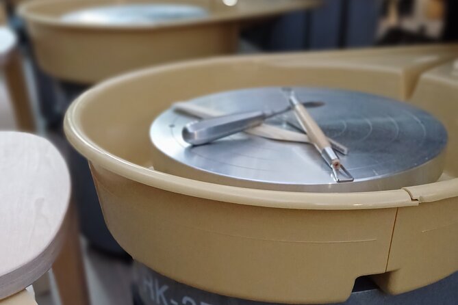Guided Pottery Workshop on a Turntable in Choorstraat - What happens after you leave