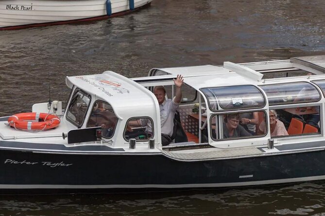 Haarlem: 90-minute Beer Tasting Cruise - Beer, food, and the feel of the boat