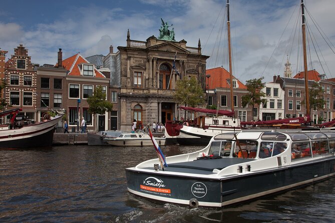 Haarlem Cheese and Wine Cruise - De Adriaan, Haarlem’s famous windmill