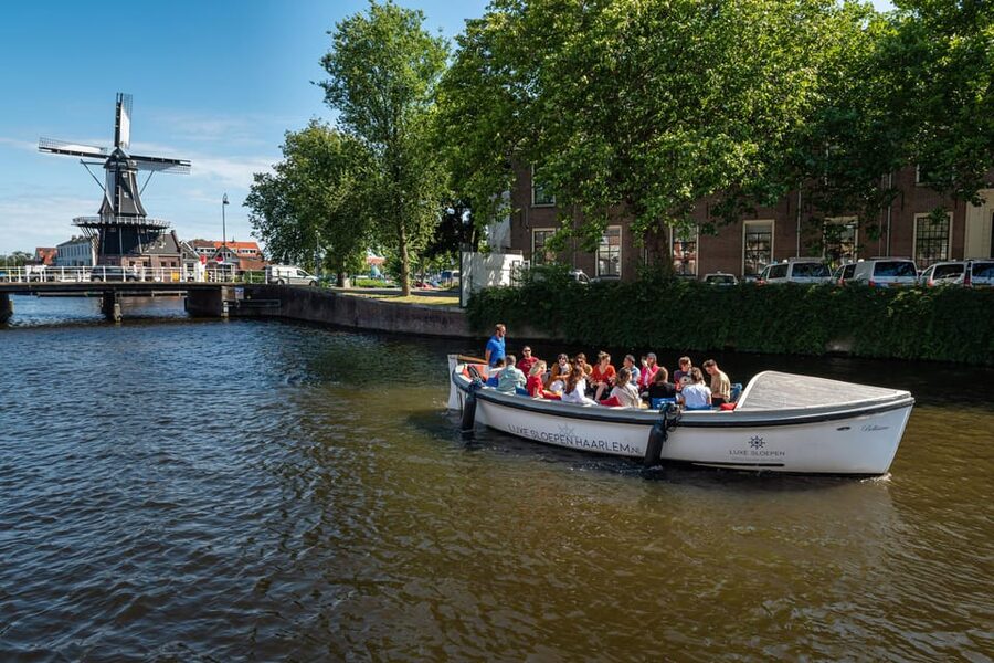 Haarlem: De Adriaan Windmill Tour + Open Canal Cruise - Who will get the most from this Haarlem pairing