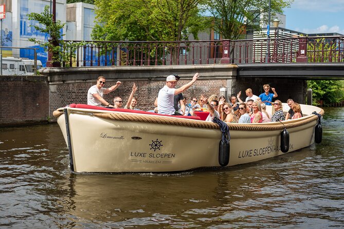 Haarlem Open-Boat Canal Cruise with Live Guide (Electric Boat) - The guides make the difference