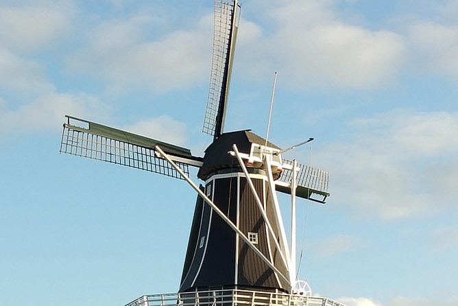 Haarlem Walking Tour. Unknown and Surprising - Molen De Adriaan explains why Haarlem needed mills