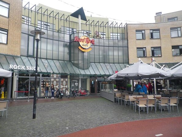Hard Rock Cafe Amsterdam with Set Lunch or Dinner - What happens from arrival to dessert