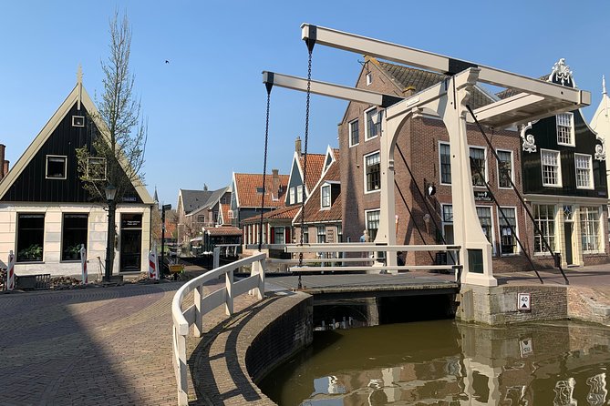 Hidden Gems Tour: visit 5 unforgettable places from Amsterdam - The pace, vehicle, and practical comfort