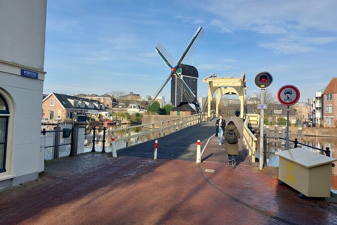 Historical Private Tour of Delft and Leiden including Transfer - Starting at Beestenmarkt and entering Leiden through Morspoort