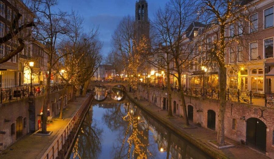 Historical Utrecht: Private Walking Tour with a Local Guide - Key points to know before booking