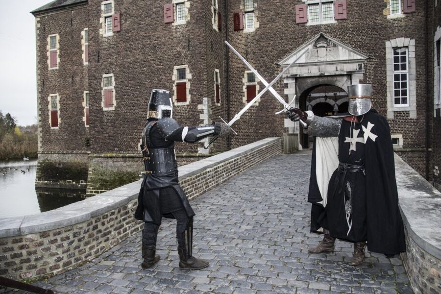 Hoensbroek: Entry Ticket to Hoensbroek Castle - Entering a castle with seven centuries of change