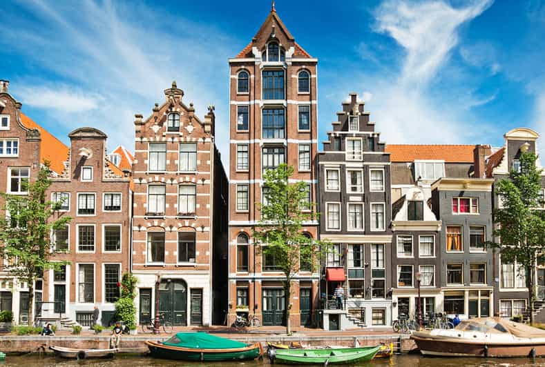 Jordaan, Anne Frank and Leidseplein tour in English - Walking the Jordaan’s brown-café streets