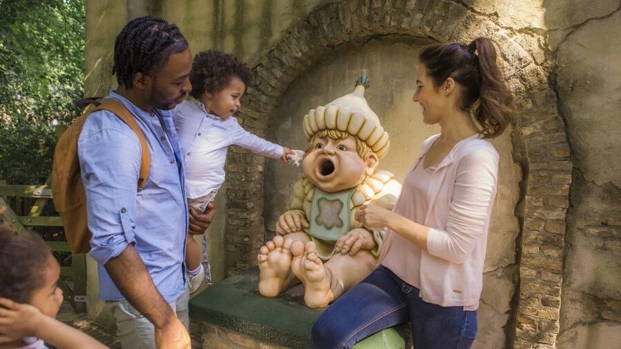 Kaatsheuvel: Efteling Theme Park Day Admission Ticket - Choose your season with care