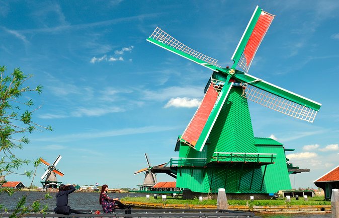 Keukenhof, Flower Fields, Volendam and Zaanse Schans Small-Group Tour - Wooden shoes and cheese near the Zaan region