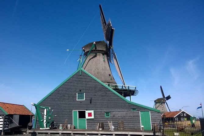 Keukenhof, Zaanse Schans Windmills Private Tour with Lunch - Clogs and cheese: the hands-on Dutch stops