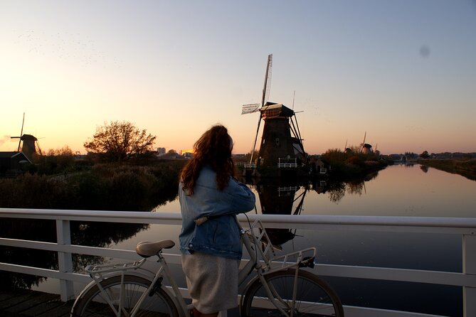 Kinderdijk Area Cycling Tour - Windmills, waterways, and the official site
