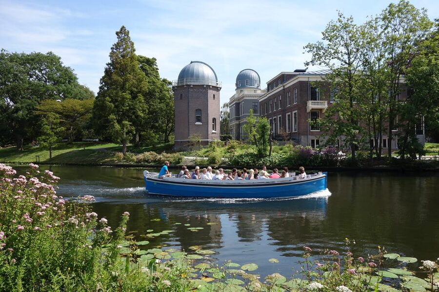 Leiden: Cruise through the Historic City Center with Guide - The university, observatory, and Hortus Botanicus