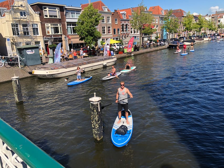 Leiden: Paddleboard Rental to Explore Leiden's Canals - Following the route through Leiden’s canals