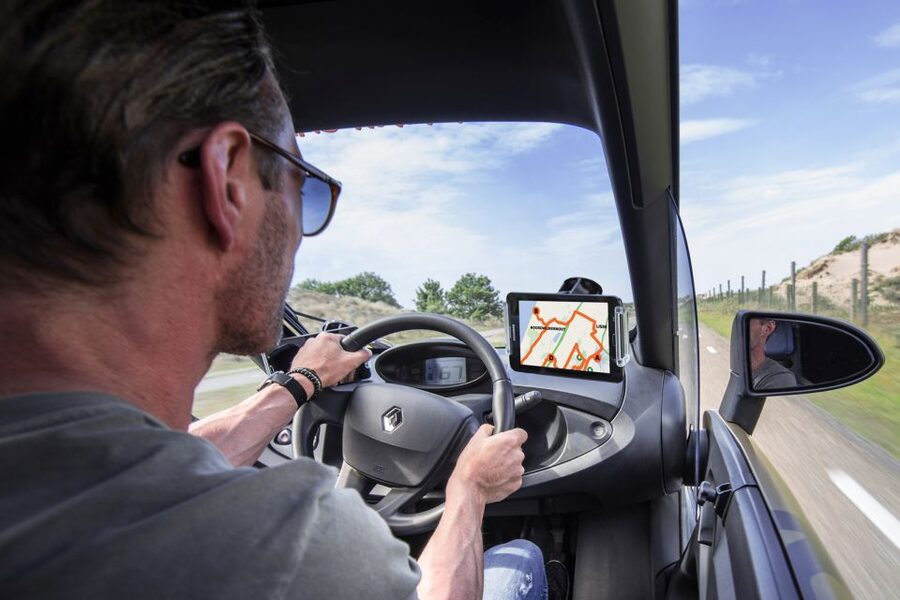 Lisse: Drive-it-Yourself Electric Dune & Beach Audio Tour - What the audio guide adds