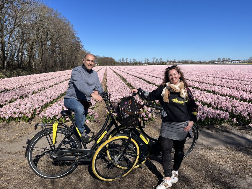 Lisse: Enjoy the Tulip Fields by Bike with a Local Guide! - St. Agatha Church and the village center
