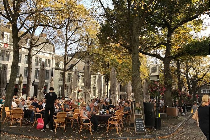 Maastricht Privat Sightseeing City Walk - Basilica of Our Lady and a charming square
