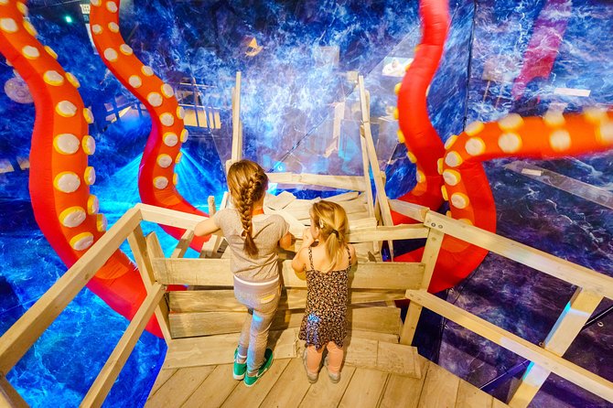 Maritime Museum Rotterdam - The Masterpieces exhibition and its 25 objects