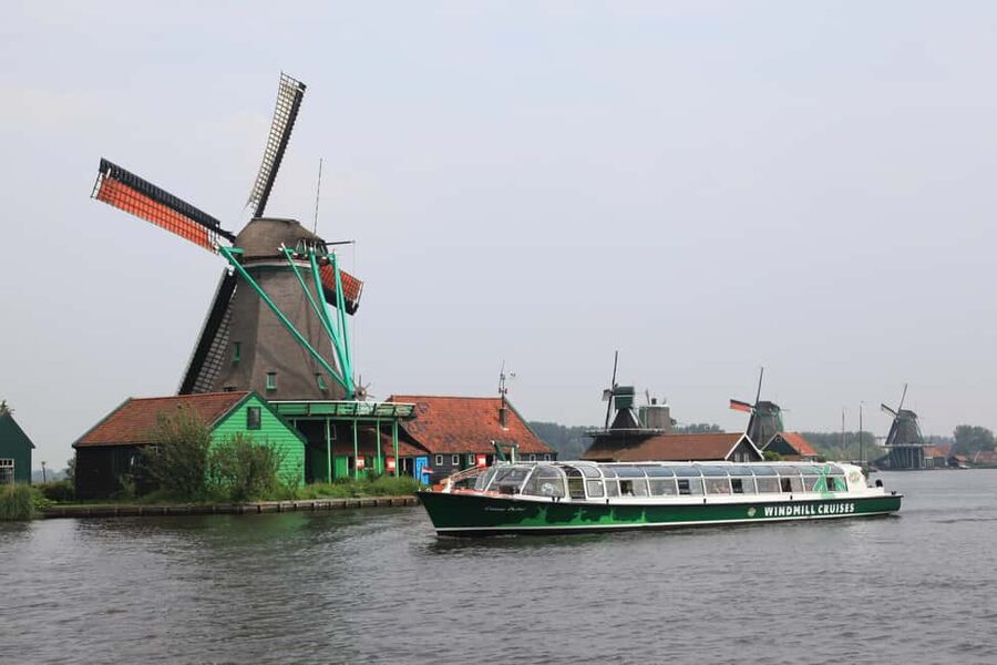 Marken, Volendam, and Edam Full-Day Tour from Amsterdam - Volendam, harbor life, and free time
