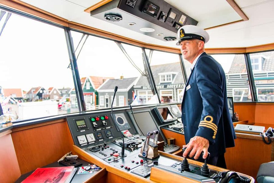 Marken, Volendam, and Edam Full-Day Tour from Amsterdam - Edam and the Grote Kerk