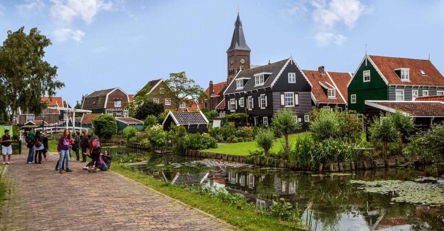 Marken, Volendam and Edam: Private Full-Day Tour - Key points at a glance