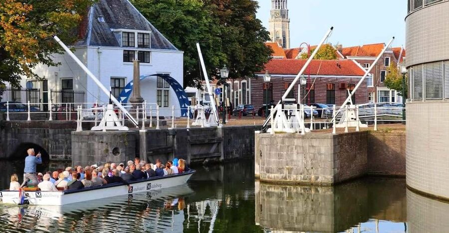 Middelburg: City Canal Cruise - Why the canals are the right place to begin in Middelburg