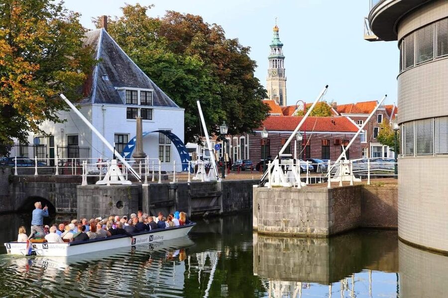 Middelburg: City Canal Cruise - The 45-minute route and what you see