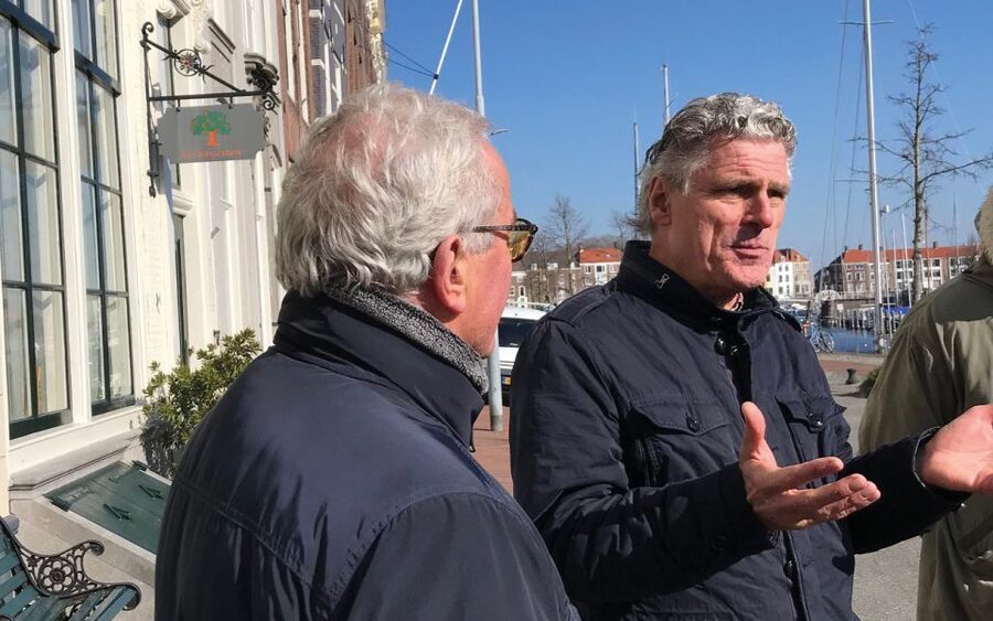 Middelburg: Guided City Walking Tour - Kuiperspoort and the smaller lanes